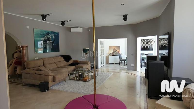 Foto 651264db-08e3-49dd-9541-05891bfd445a. Casa amb piscina a altos de Estepona Estepona