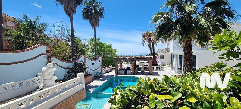 Foto 8676eb33-5685-4f2b-8bfb-c010df4b73a2. Casa amb piscina a altos de Estepona Estepona