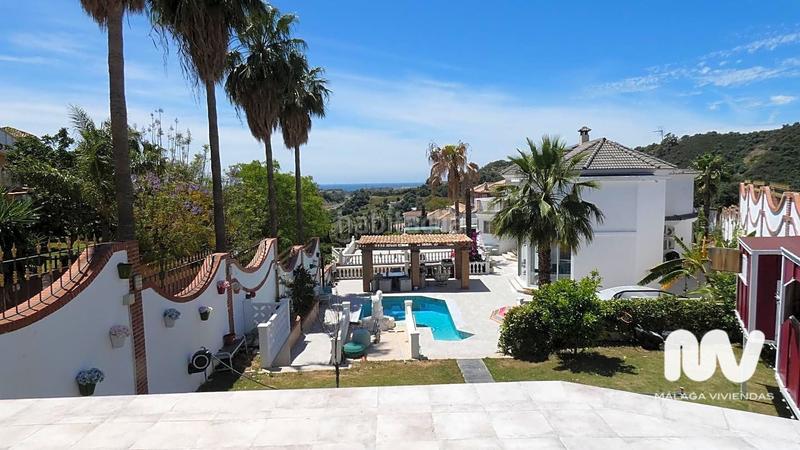 Foto 95e55d76-a55f-4836-a5cb-53fe2820c8f2. Casa amb piscina a altos de Estepona Estepona