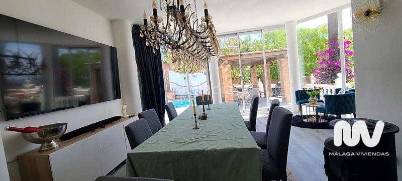 Foto a1ff0ecd-cf18-431d-b581-db7bb3e5e465. Casa amb piscina a altos de Estepona Estepona