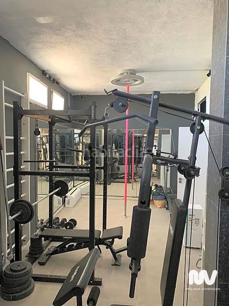 Foto d2714f10-c857-4f3b-aa66-f86e45397549. Casa amb piscina a altos de Estepona Estepona