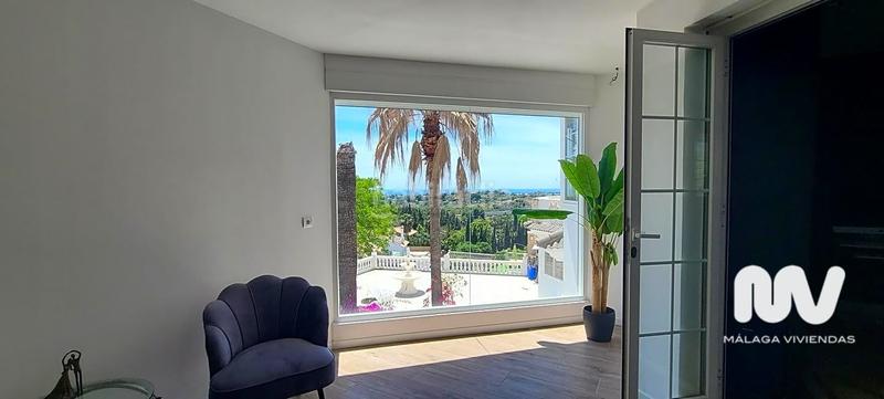 Foto daa7ec42-1fb8-4bc9-a525-1785ce13b606. Casa amb piscina a altos de Estepona Estepona