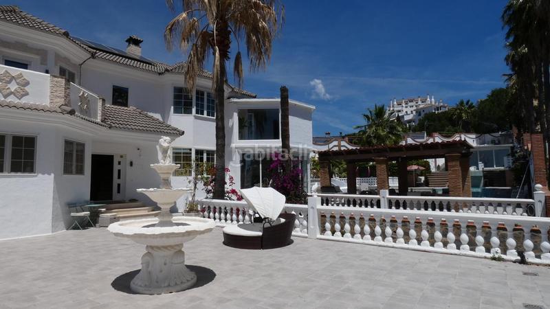 Foto fb2110ee-5c7d-4ac5-b40c-31153ce780d8. Casa amb piscina a altos de Estepona Estepona