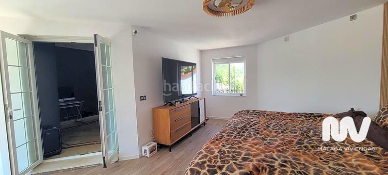 Foto fcf09693-7a54-4e78-9bf5-8e8c72bd5d97. Casa amb piscina a altos de Estepona Estepona