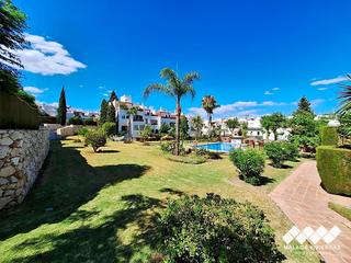Casa  La moraleja. Chalet adosado en venta en calle la moraleja, 19