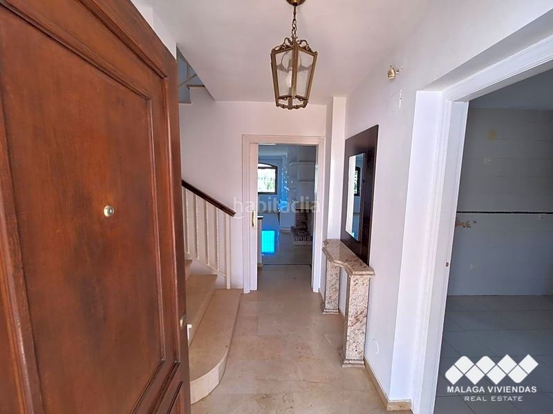 Foto 7c28c4a0-c9f9-4ed2-9f4a-91a5e23b0f8f. Casa a Bel - Air Estepona