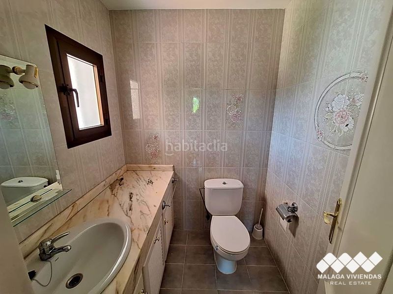 Foto a5185c0a-9be9-45e6-a42a-89fa6cd794ec. Casa a Bel - Air Estepona
