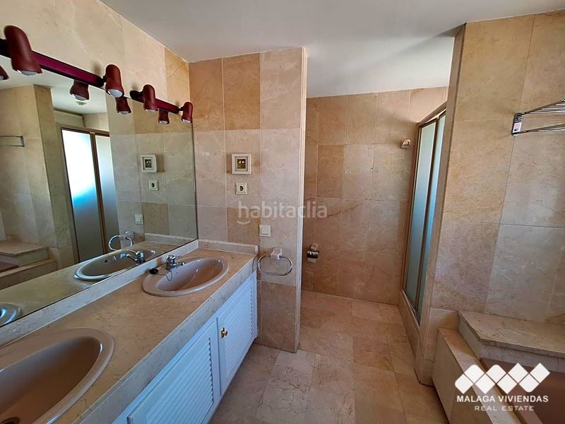 Foto b2da9593-795c-468a-9eaa-46046a080c70. Casa a Bel - Air Estepona