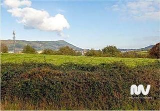 Terreny residencial  De en medio. Promoción de cuatro suelos urbanizables en venta, en cortijo de