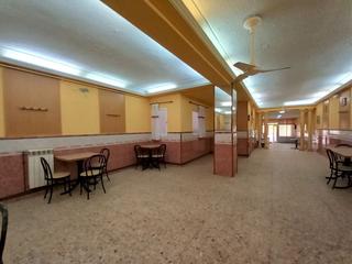 Local Comercial en Calle de Almansa