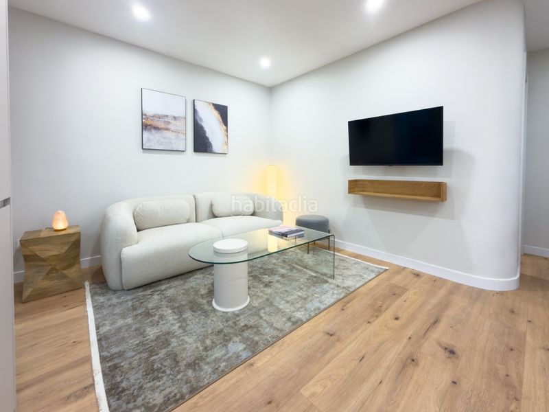 Foto 29f3850b-8db5-4b04-a280-8fc7676a2f1e. Casa amb calefacció a Almagro Madrid