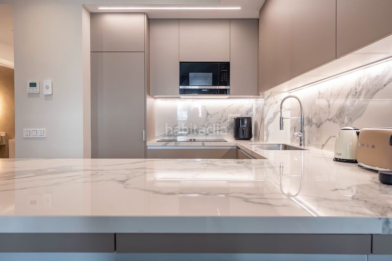 Foto c4e745a3-e9e6-4e18-83e2-ba5d2bfd0d94. Piso en Goya Madrid