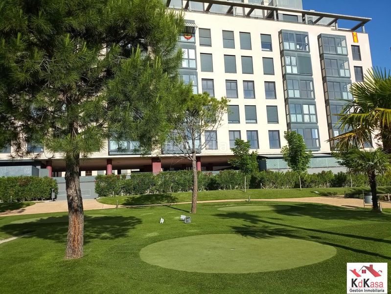 Foto 0ab3e628-3dcf-45f3-a0ac-b53eb3928c57. Rent flat with heating parking pool in Sanchinarro Madrid