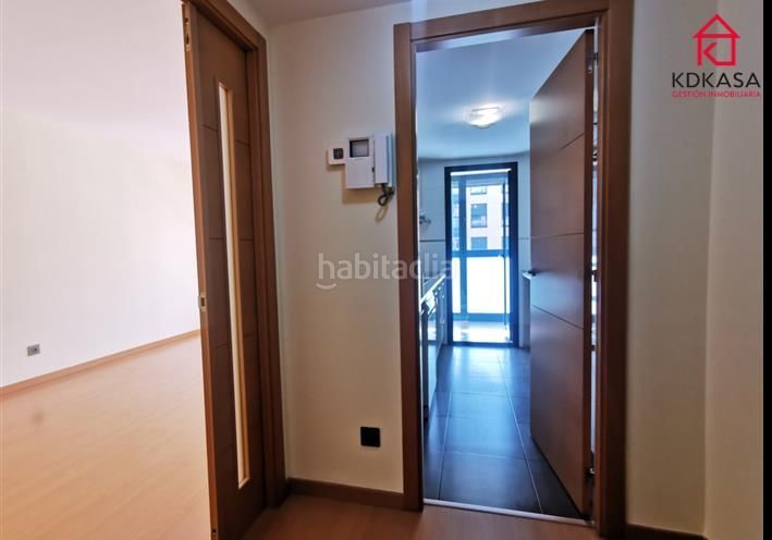 Foto a6a0f5f0-1dc1-4c23-be02-3d858a5a2536. Rent flat with heating parking pool in Sanchinarro Madrid