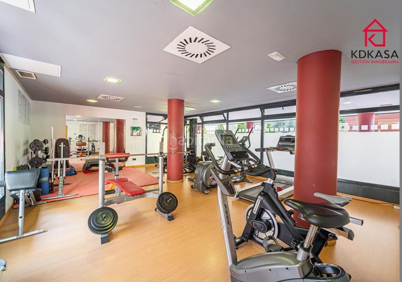 Foto ef6df938-cf85-4442-b4a0-21c0a6409bce. Rent flat with heating parking pool in Sanchinarro Madrid