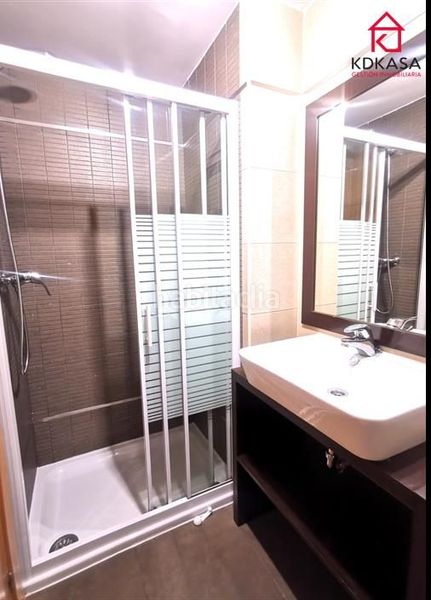 Foto f231bc10-64d7-4ed5-b8b9-393acf103957. Rent flat with heating parking pool in Sanchinarro Madrid