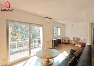 Pis a Calle de marbella 42. Mirasierra oportunidad para reformar