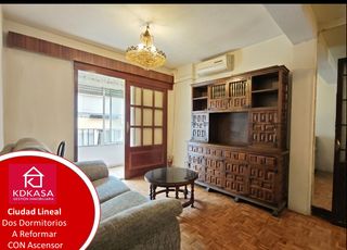 Appartement  Calle de ponferrada. ¡oportunidad de inversión o proyecto de vida en el barrio del pi