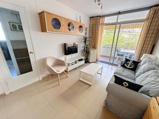 Appartement à L´Estartit Poble. Apartamento con trastero