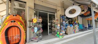 Local Comercial  Calle gola. Tres locales comerciales en venta total 183,13 m2 construidos en