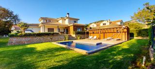 Casa  Avenida frana. Gran villa con 3 habitaciones tipo suite con bao integrado, dos