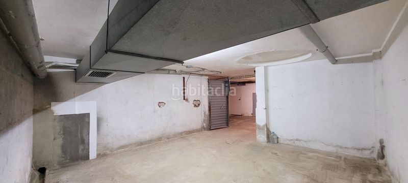 Foto a39a11a2-214e-4298-868b-a90137e09fe9. Aparcament cotxe a l´Estartit poble Estartit