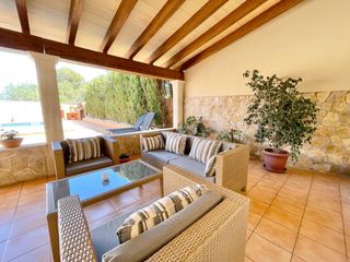 Xalet a Cala Pi-Vallgornera. Chalet independiente con licencia vacacional para 8 personas
