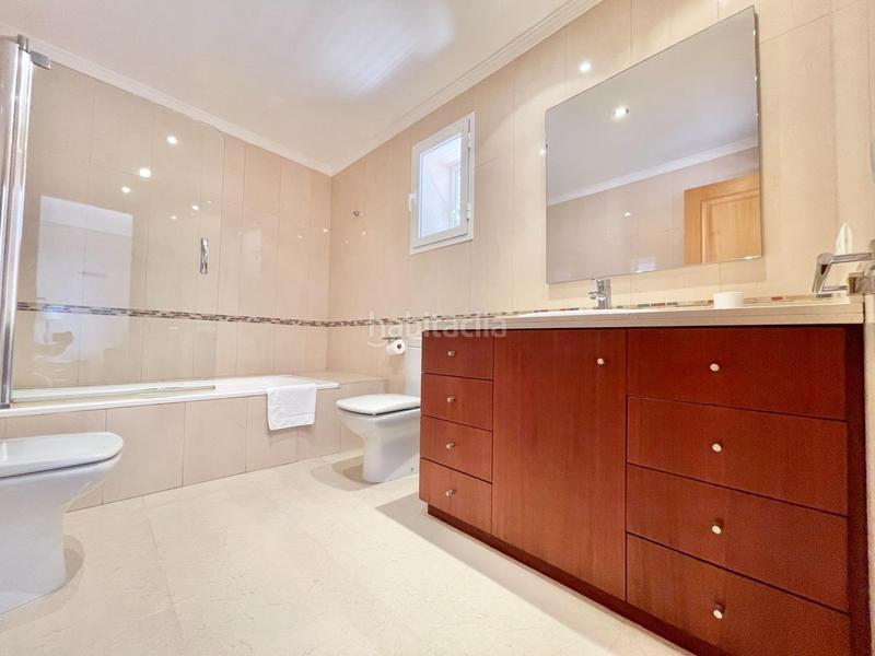 Foto 4c1f8060-4ad7-4e28-9187-bd2124ef0d7e. Chalet  independiente con licencia vacacional para 8 personas en Llucmajor