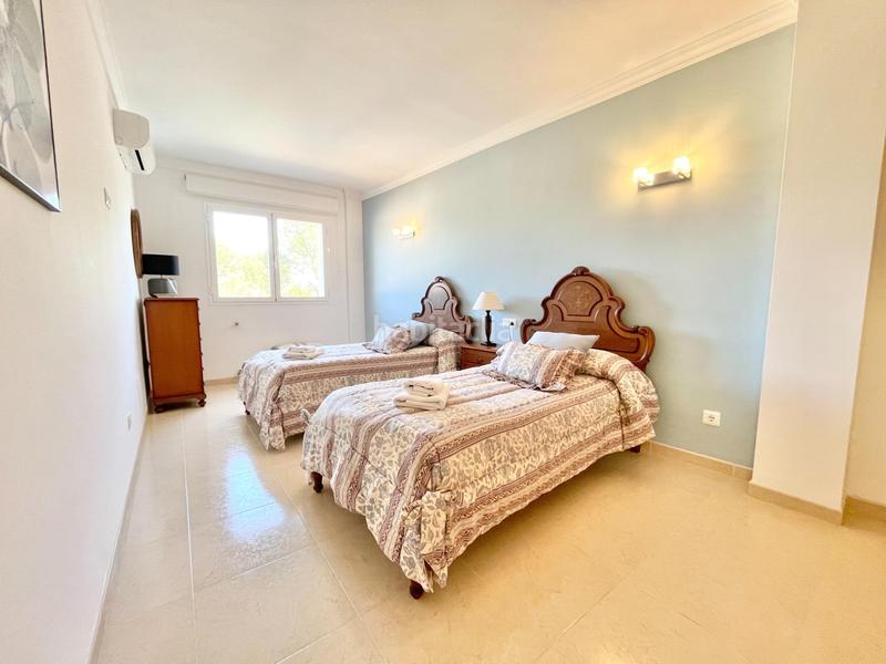 Foto 6cd74e50-5e3f-4104-924e-8d8a15340e6b. Chalet  independiente con licencia vacacional para 8 personas en Llucmajor