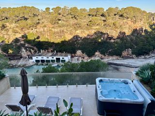 Casa pareada  Penyes. Exclusivo chalet en primera linea de mar con licencia vacacional