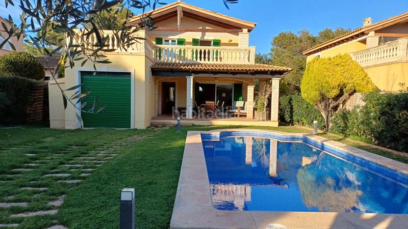 Foto f5bee2f8-750d-4c36-8e68-cba4ad586621. Chalet fantastico chalet unifamiliar con piscina y jardin privado. en Llucmajor
