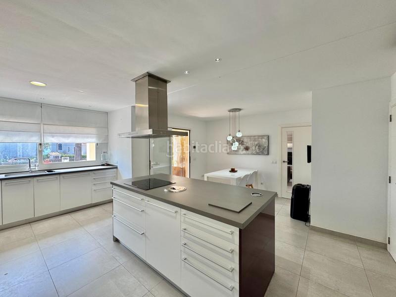 Foto 3f4ce612-7da0-49ca-84cb-91873e98ac57. Casa aparellada amb calefacció aparcament piscina a Llucmajor