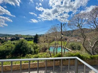 Semi detached house in Alaró. Exclusivo chalet adosado con vistas impresionantes y orientación
