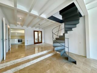 Casa a schiera in Alaró. Exclusivo chalet adosado con vistas impresionantes y orientación