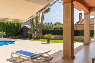 Xalet a Sa Cabaneta. Tu hogar independiente con piscina privada y jardín en marratxí