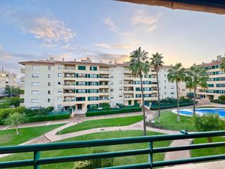 Etagenwohnung in Son Cotoner. Piso en residencial reformado con parking, trastero y piscina co