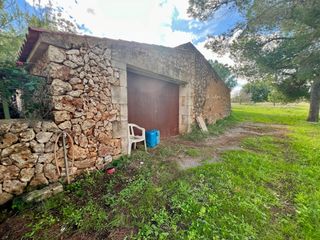 Rural plot in Cala Magrana-Cala Anguila-Cala Mendia. Exclusiva oportunidad inmobiliaria solar de 21.476 m2 con proyec