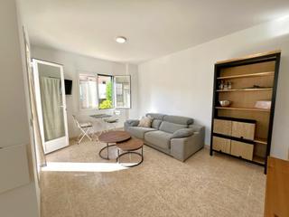 Planta baixa  Calle illes balears (fg). Planta baja recién reformada con terraza privada y piscina comun