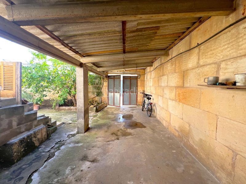 Foto 6b700012-5d2b-4761-842f-e76a787998eb. Casa amb aparcament a Campos poble Campos