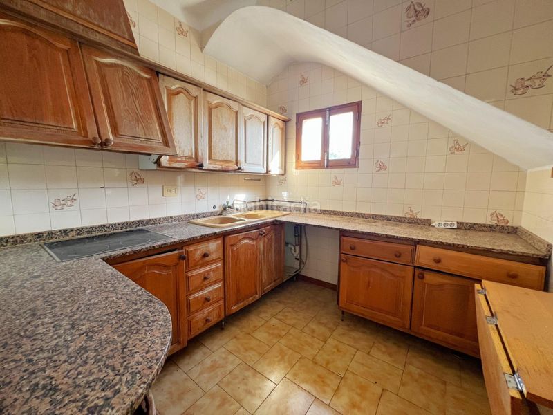 Foto 8bc98331-2d53-43b4-bdb2-972a26f1989c. Casa amb aparcament a Campos poble Campos