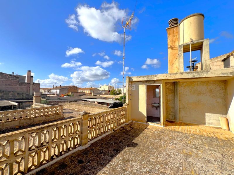 Foto b6fecd44-8a79-4756-b2a0-a8a4dc701104. Casa amb aparcament a Campos poble Campos