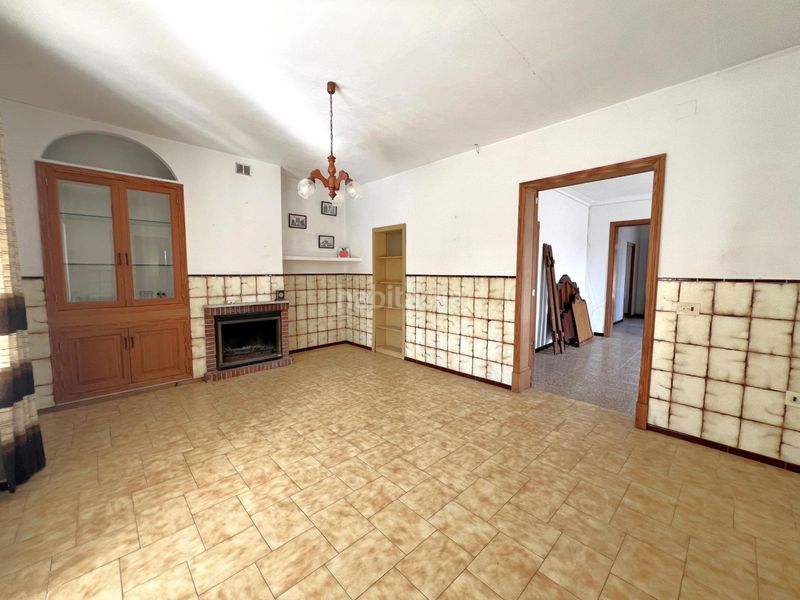 Foto ddf04cfb-5cb7-4e28-a9d5-86f5bd1caf00. Casa amb aparcament a Campos poble Campos