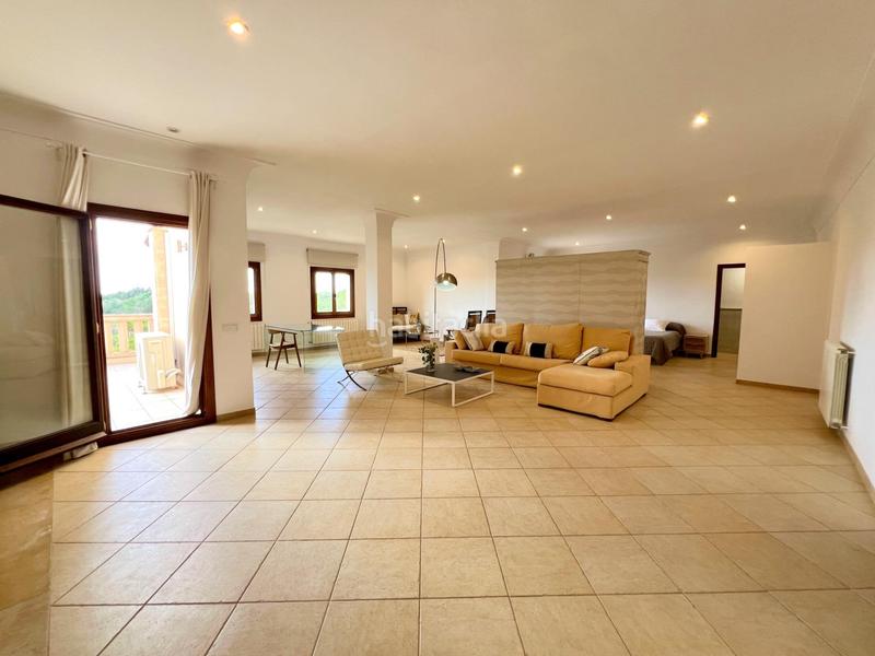 Foto d04df218-a625-462f-866c-5818d047a863. Alquiler casa encantadora casa de pueblo con esencia mallorquina y piscina . en Santanyí