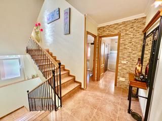 Casa pareada  Carrer pelica. Amplio y luminoso chalet pareado en el corazón de son ferrer