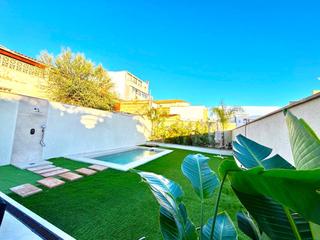 Casa a Ciudad Jardín. Ciudad jardín  lujo exclusivo a estrenar junto al mar