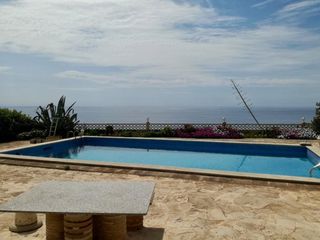 Chalet in Cala Pi-Vallgornera. Vivienda en primera línea en cala pi con vistas únicas a cabrera