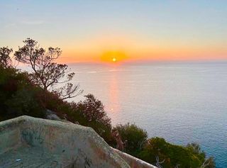 Wohngrundstück in Badia Blava-Badia Gran-Tolleric. Exclusivo solar urbano a escasos metros del mar en bahía gran