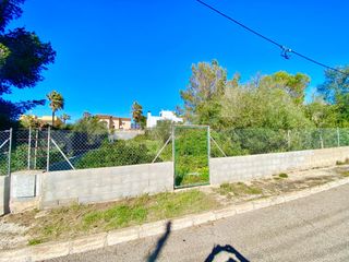 Residential Plot in Badia Blava-Badia Gran-Tolleric. Exclusivo solar urbano a escasos metros del mar en bahía gran