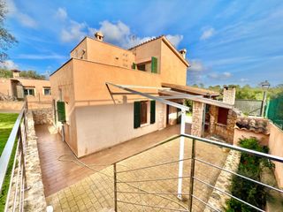 Location Chalet à Cala Llombards. Casa independiente renovada a 300 m de la playa en cala llombard
