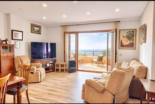 Rez-de-chaussée à Es Coll d´En Rabassa. Exclusiva planta baja frente al mar en ciudad jardín  cala gamba